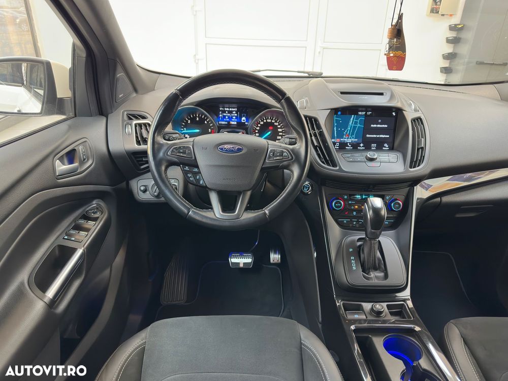 Ford Kuga 2.0 TDCi 4x4 Aut. ST-Line - 11