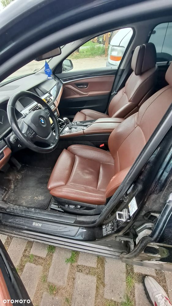 BMW Seria 5 530d xDrive - 8