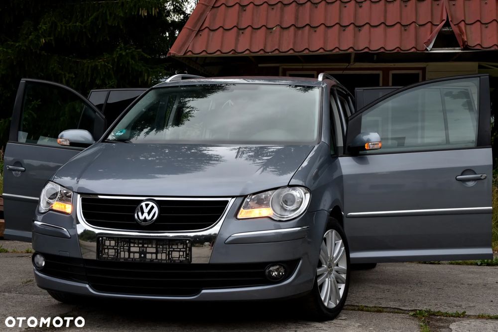 Volkswagen Touran 1.4 TSI DSG Conceptline - 3