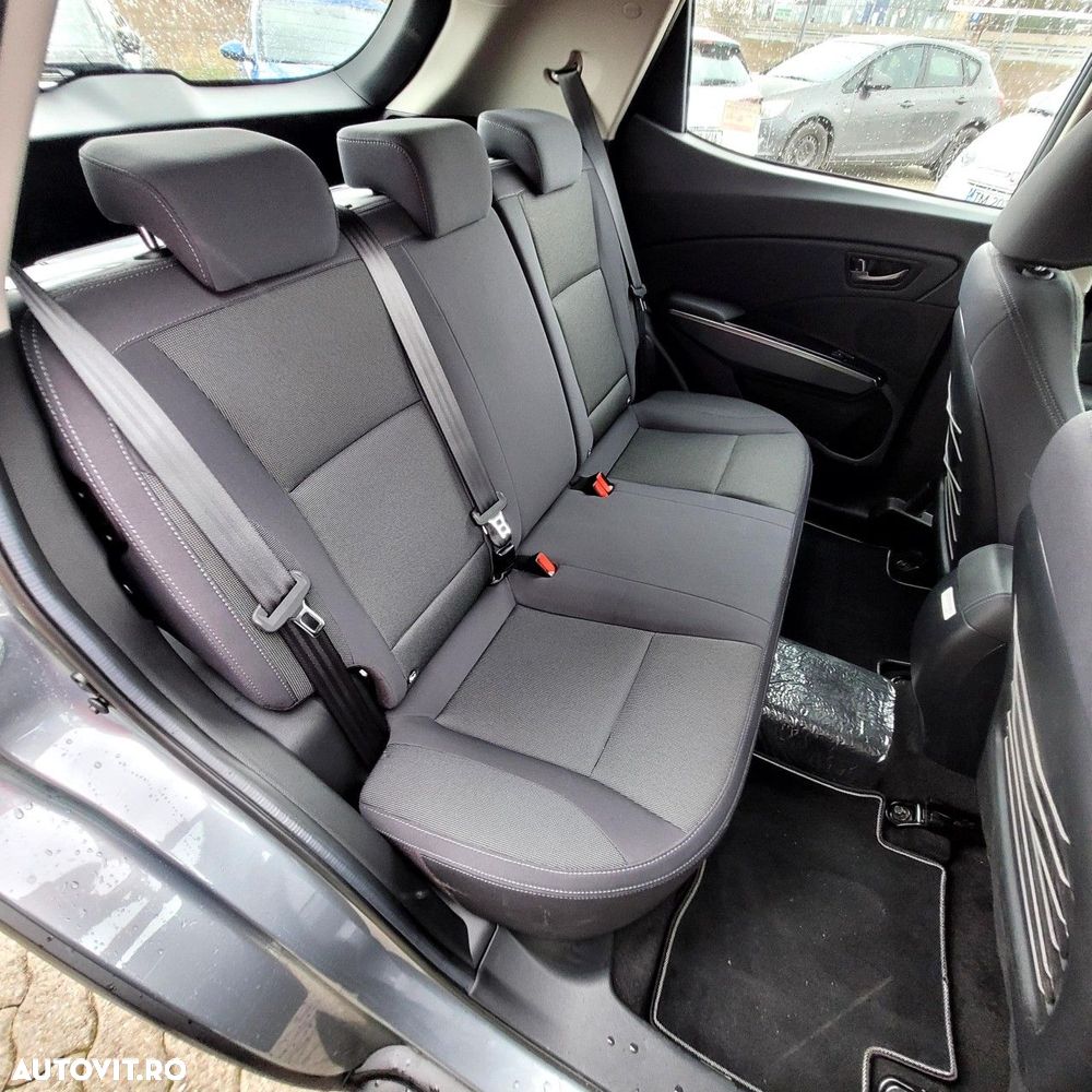 SsangYong Tivoli - 14