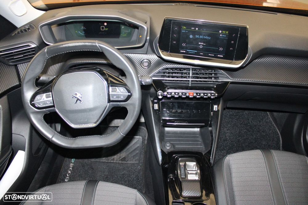 Peugeot e-2008 50 kWh Allure Pack - 4