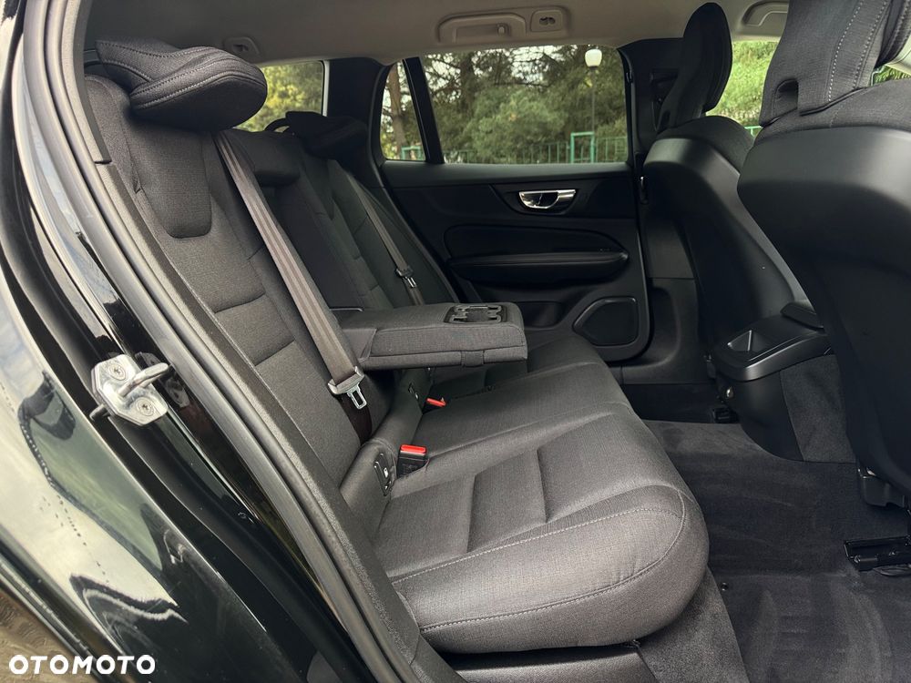 Volvo V60 D4 Geartronic Momentum Pro - 20