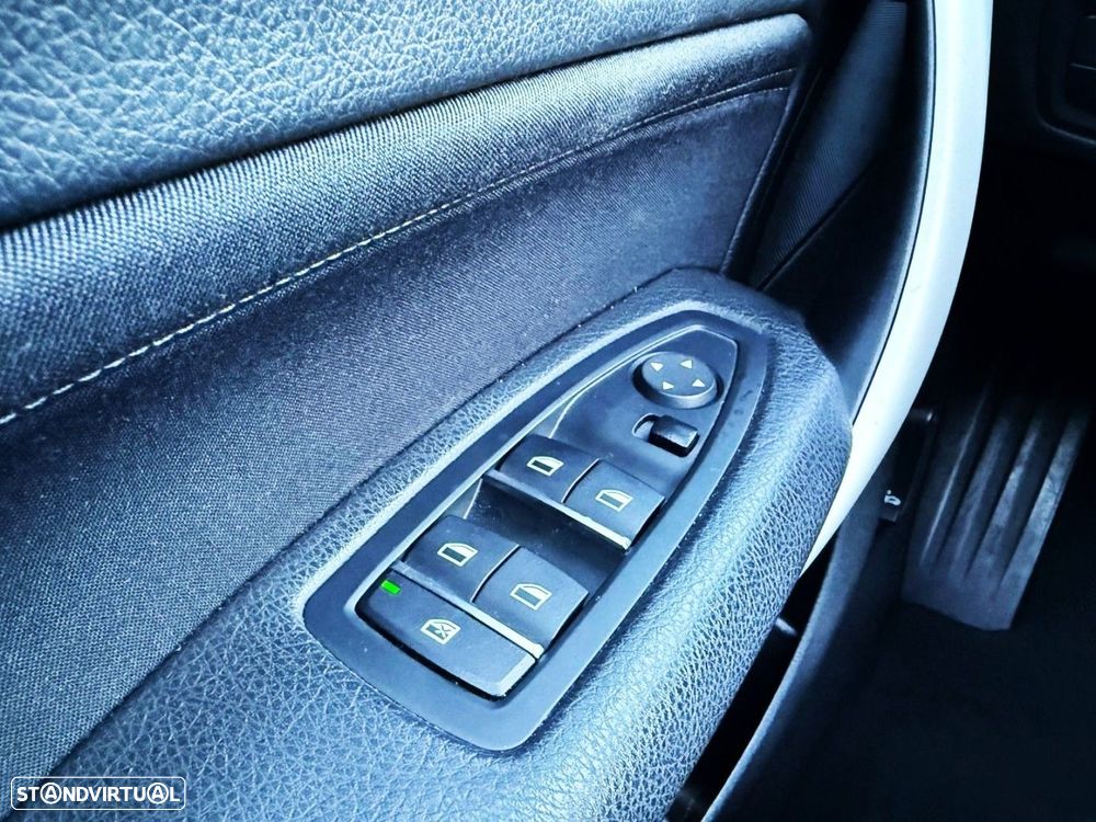 BMW 116 d Advantage Auto - 22