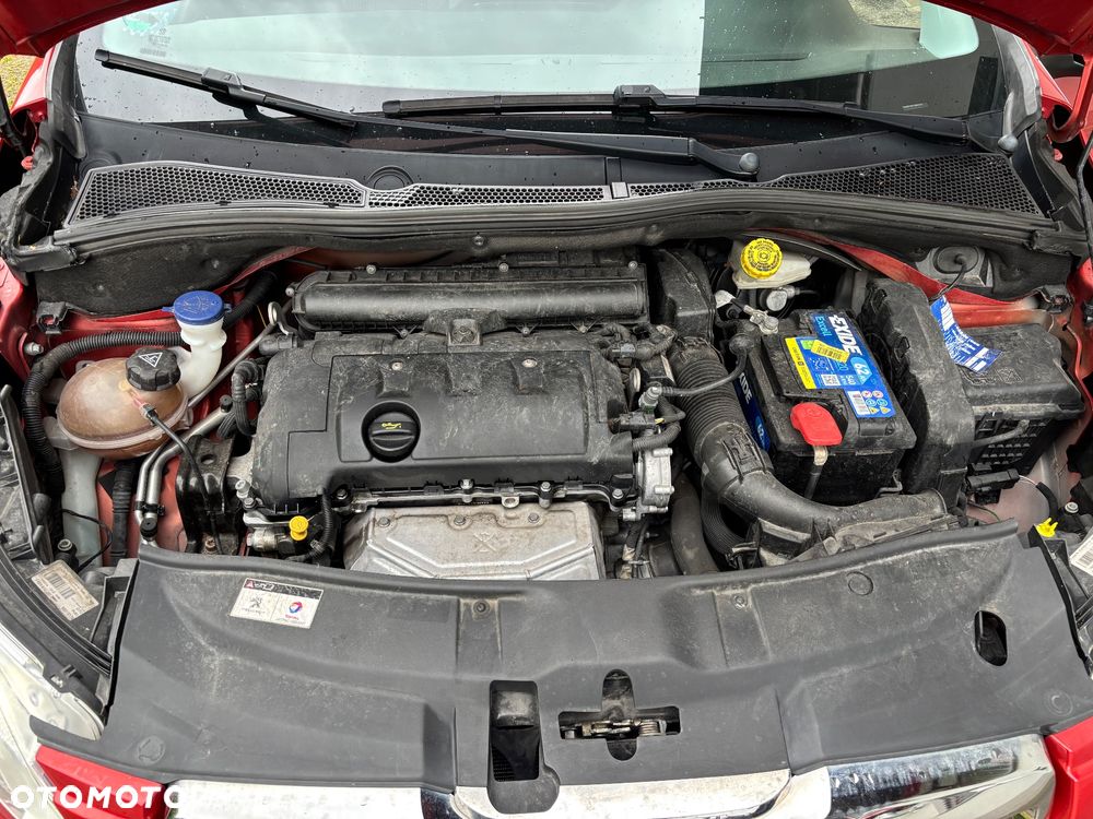 Peugeot 2008 1.6 VTi Allure - 24