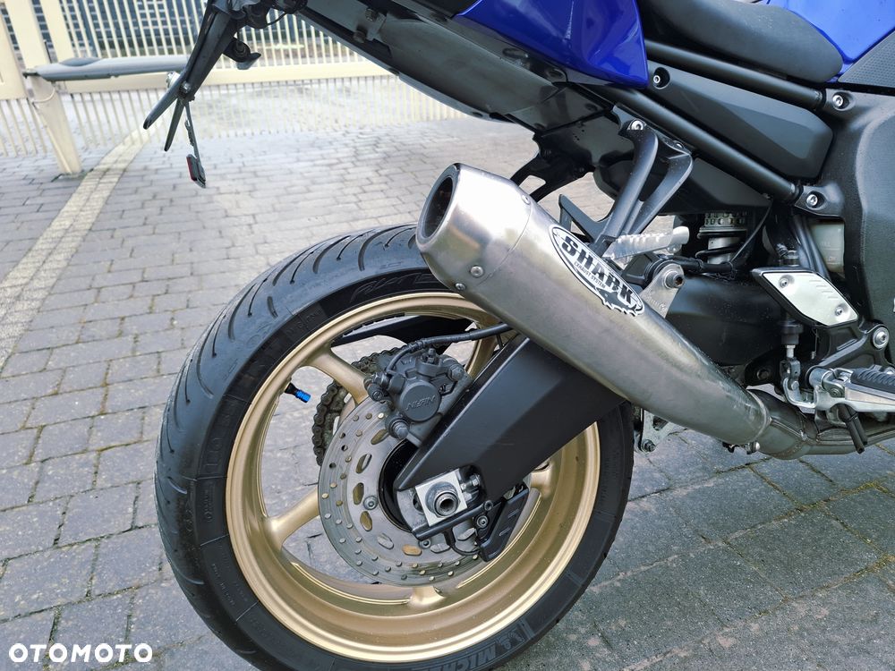 Yamaha FZ8 - 9