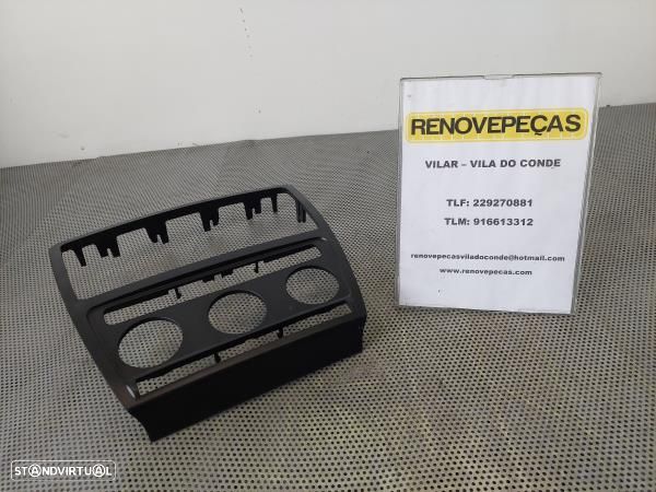 Moldura / Estrutura Consola Central / Rádio Skoda Octavia I (1U2) - 1