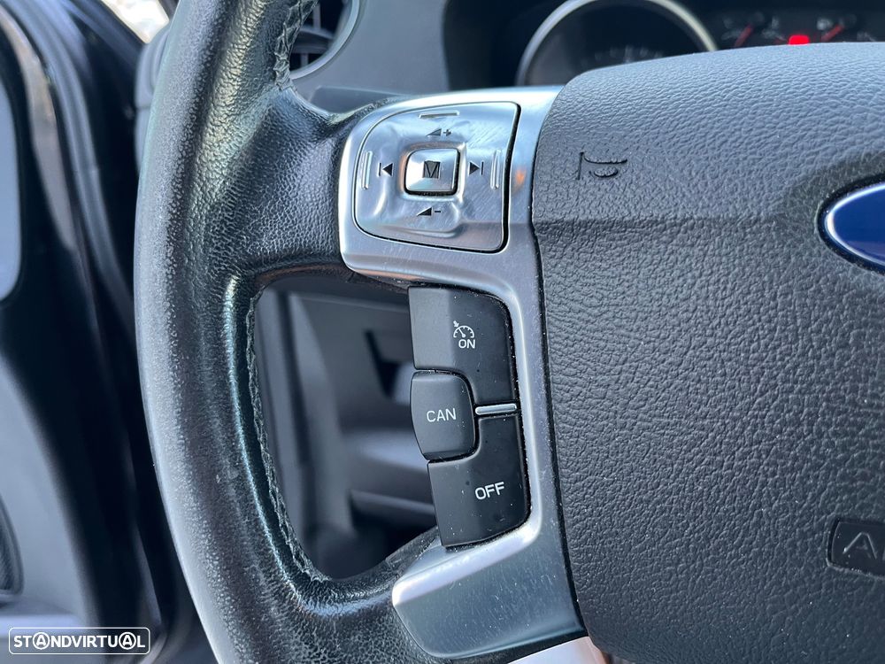 Ford S-Max 1.8 TDCi Titanium 7L - 36