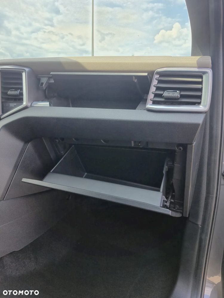 Volkswagen Amarok - 35