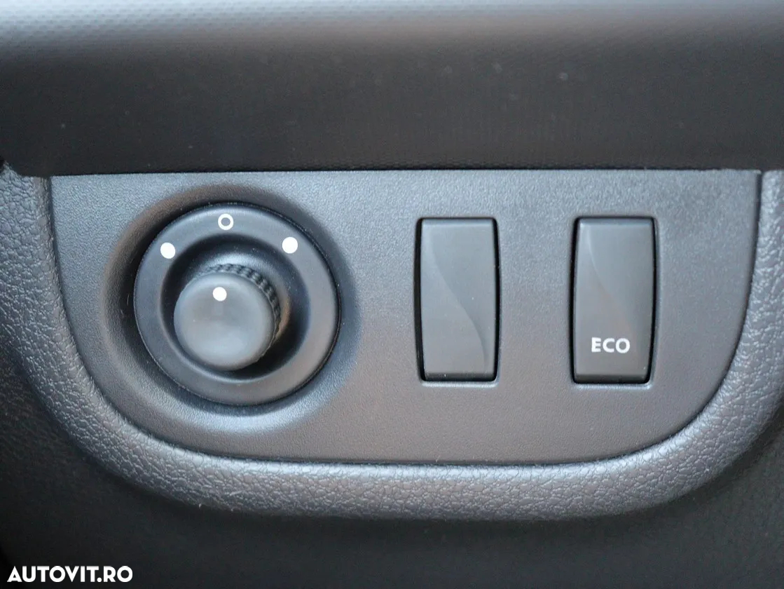 Dacia Sandero 1.5 dCI Laureate - 10