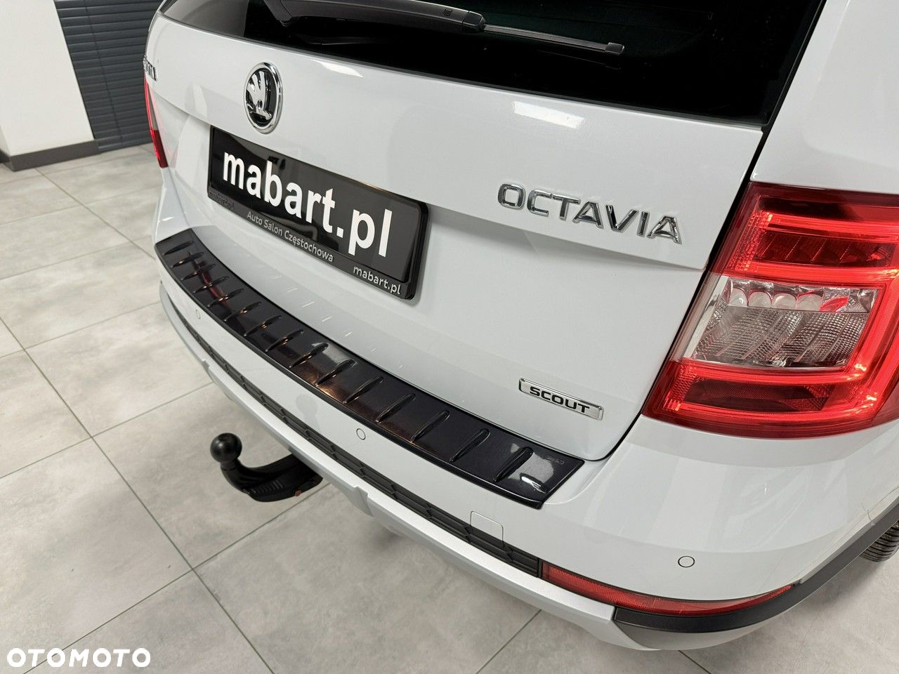 Skoda Octavia Combi 2.0 TDI 4x4 DSG Scout - 11