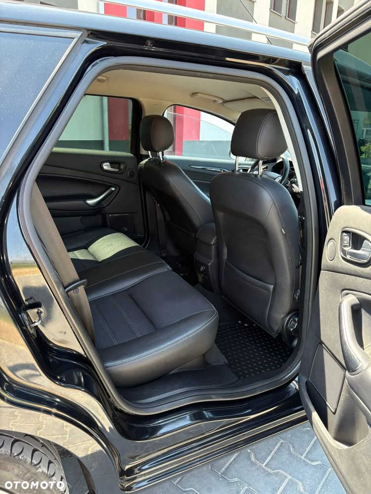 Ford Mondeo 2.0 TDCi Ambiente - 31