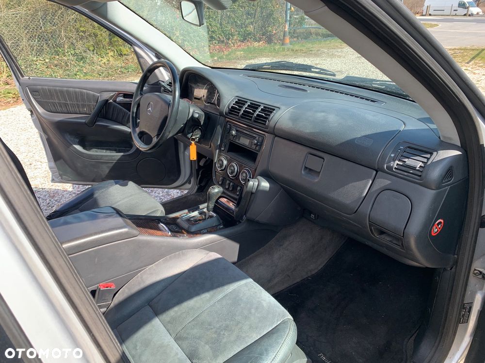 Mercedes-Benz ML - 15