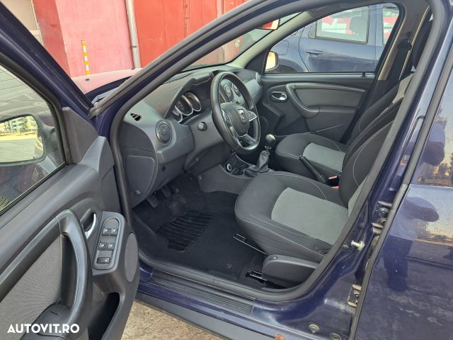 Dacia Duster 1.5 dCi 4x4 Laureate - 5