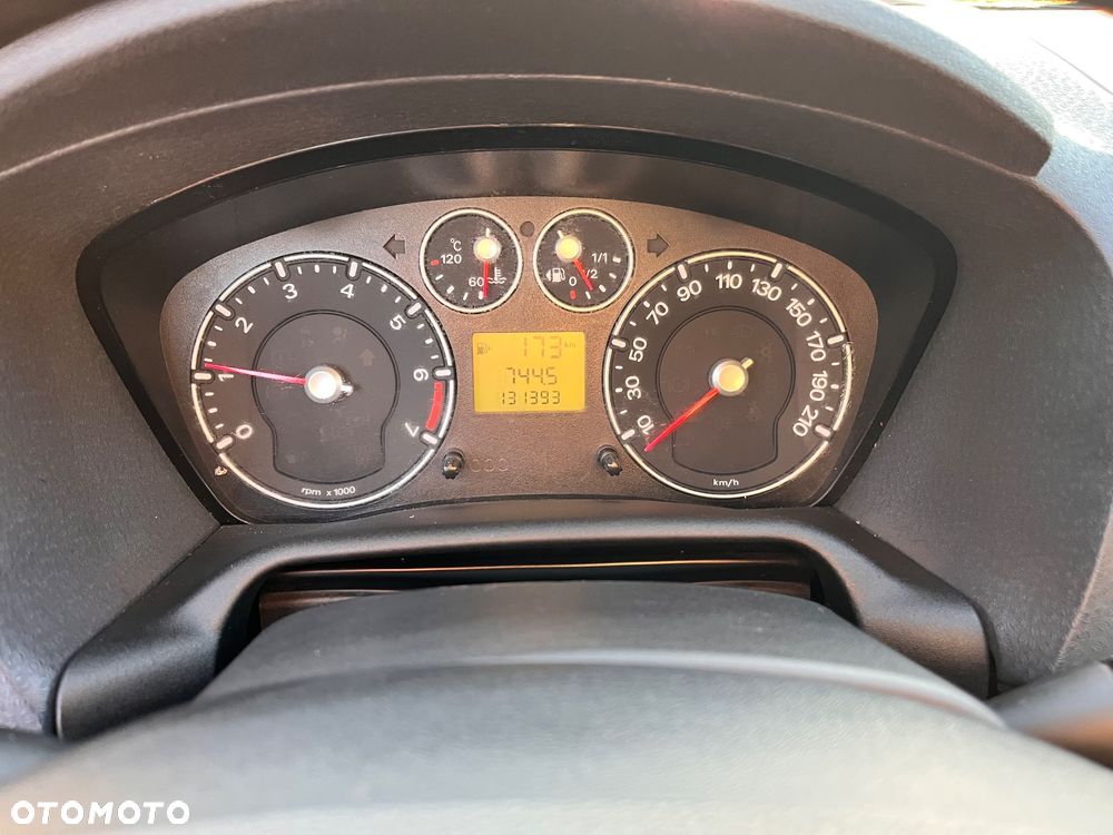 Ford Fusion 1.4 Ambiente - 3