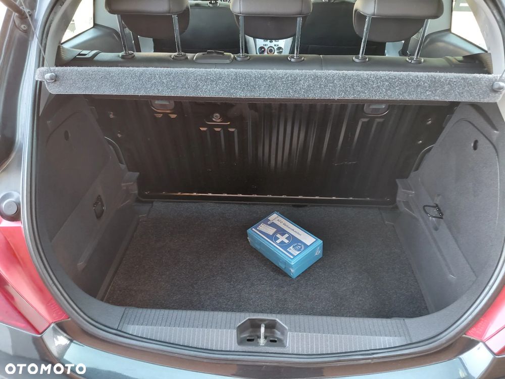 Opel Corsa 1.4 120 Jahre - 18