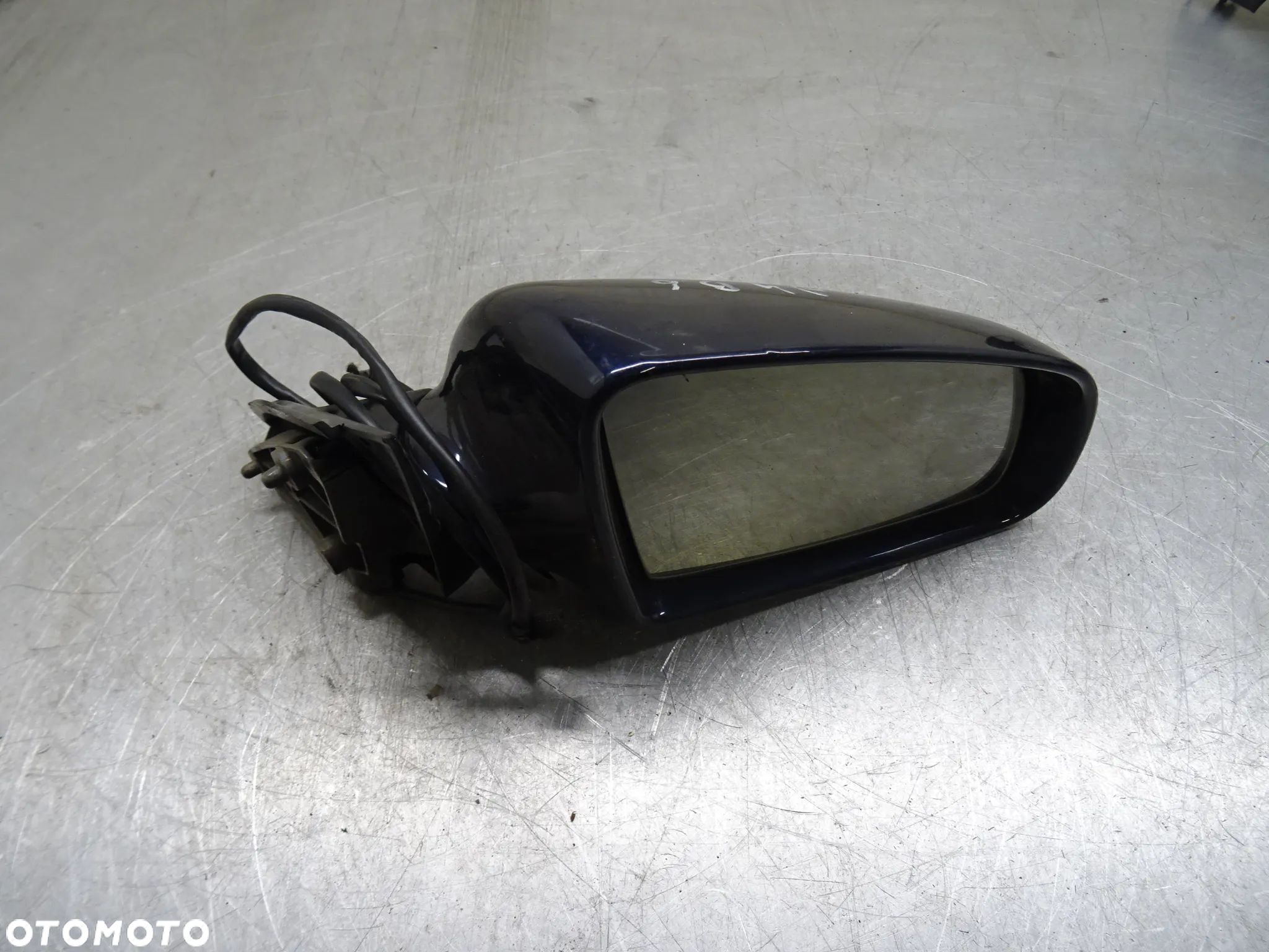 AUDI A4 B6 LUSTERKO PRAWE 5 PIN LZ5E - 1