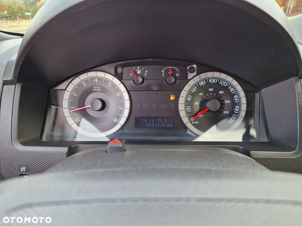 Ford Escape 3.0 XLT 4WD - 17