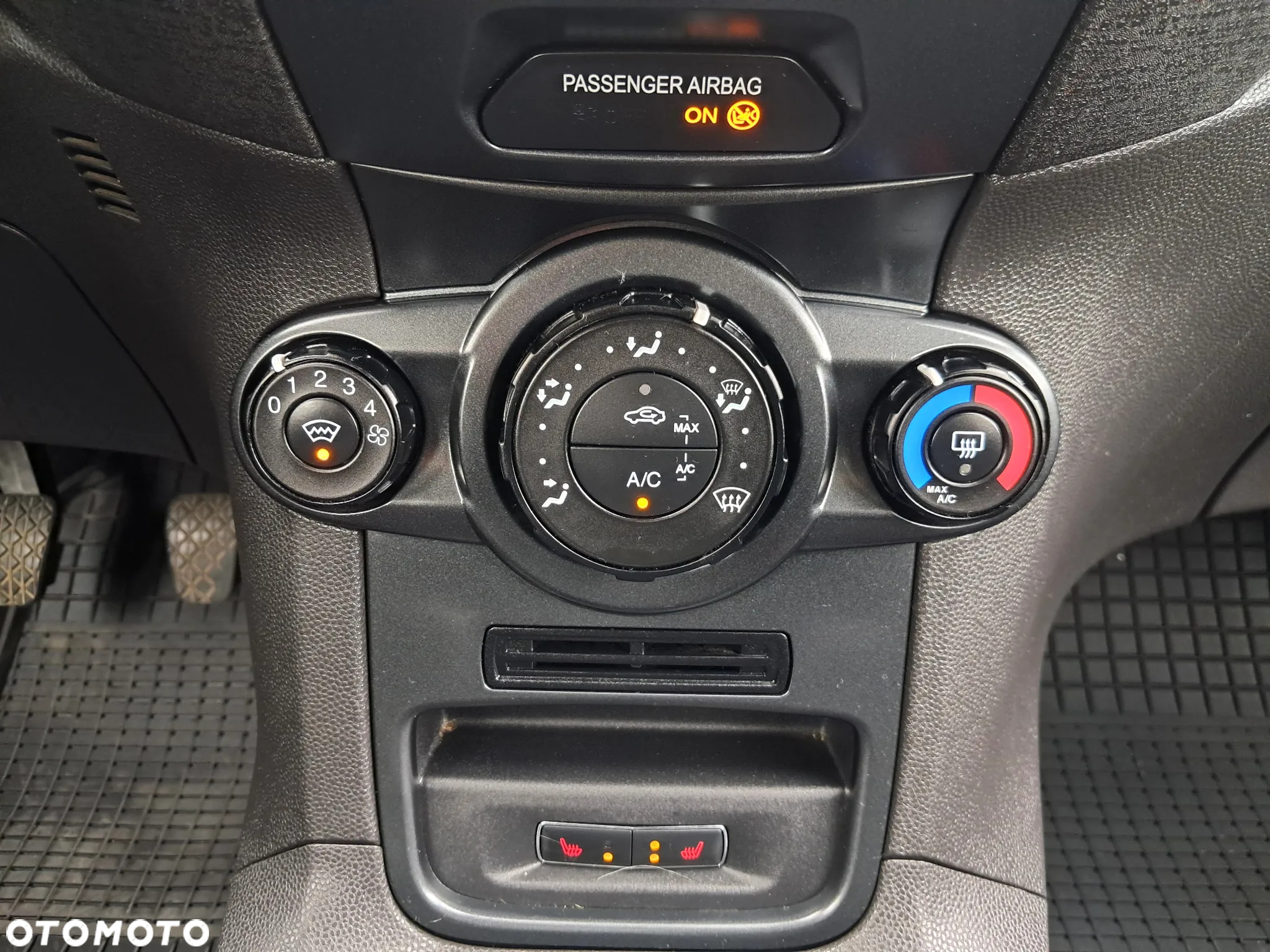 Ford Fiesta 1.25 Celebration - 9