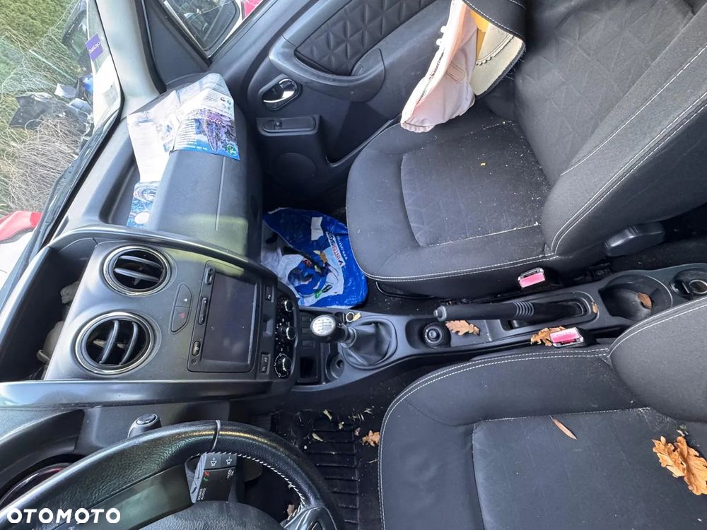 Dacia Duster 1.5 dCi Laureate - 16