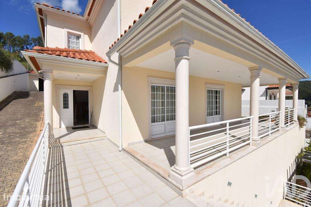 Casa / Villa T4 em Eiras e São Paulo de Frades de 360 m2 - Grande imagem: 4/36