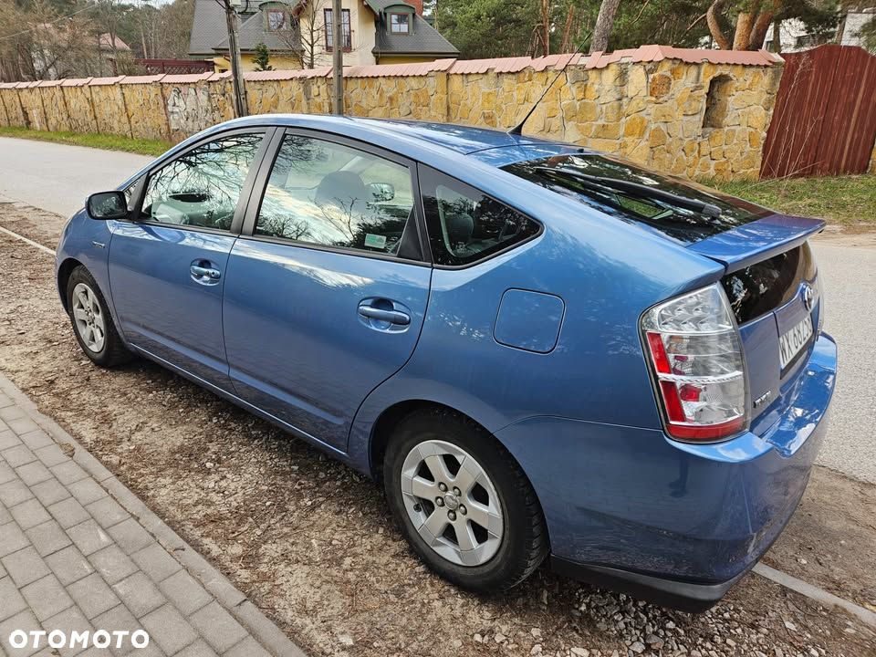 Toyota Prius 1.5 VVT-i Sol - 4