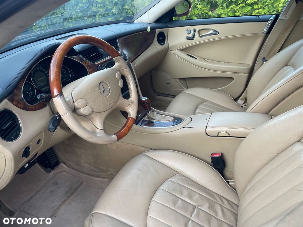 Mercedes-Benz CLS 500 - 10