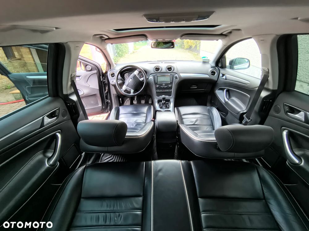 Ford Mondeo - 12