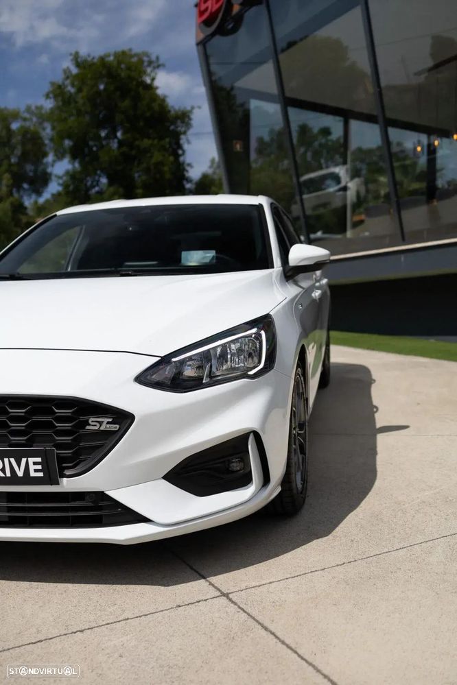 Ford Focus 1.0 EcoBoost S&S ST-LINE - 16