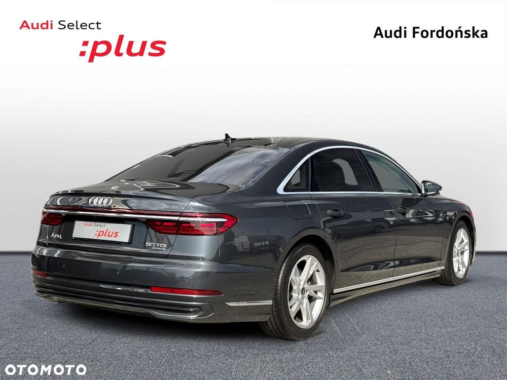 Audi A8 - 6