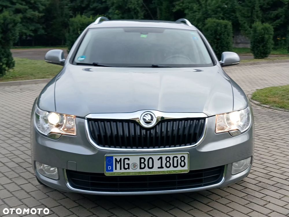 Skoda Superb 2.0 TDI DSG Ambition - 11