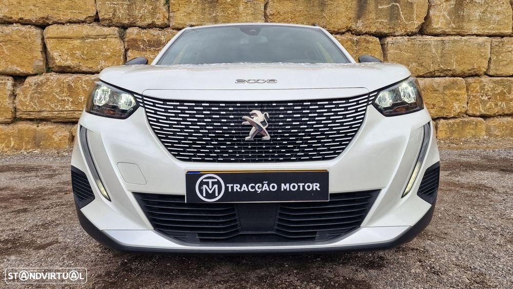 Peugeot e-2008 50 kWh Allure - 3