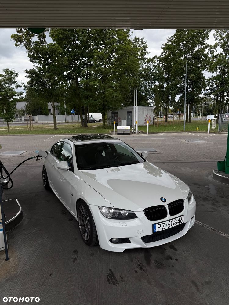 BMW Seria 3 335i xDrive Coupe M Sport Edition - 3