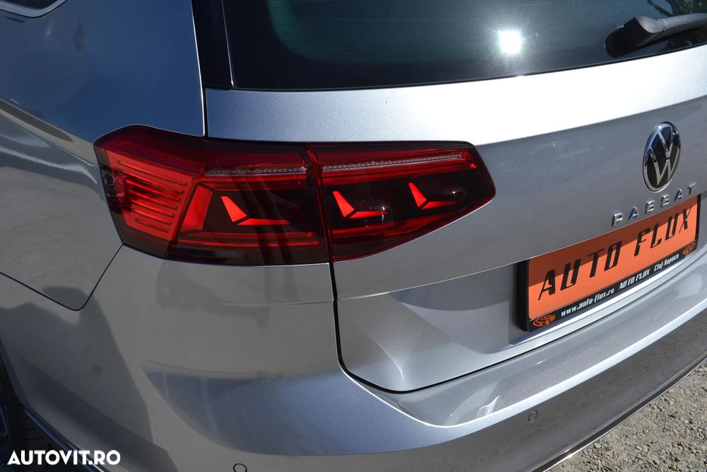 Volkswagen Passat 2.0 TDI SCR DSG 4Motion Elegance - 32