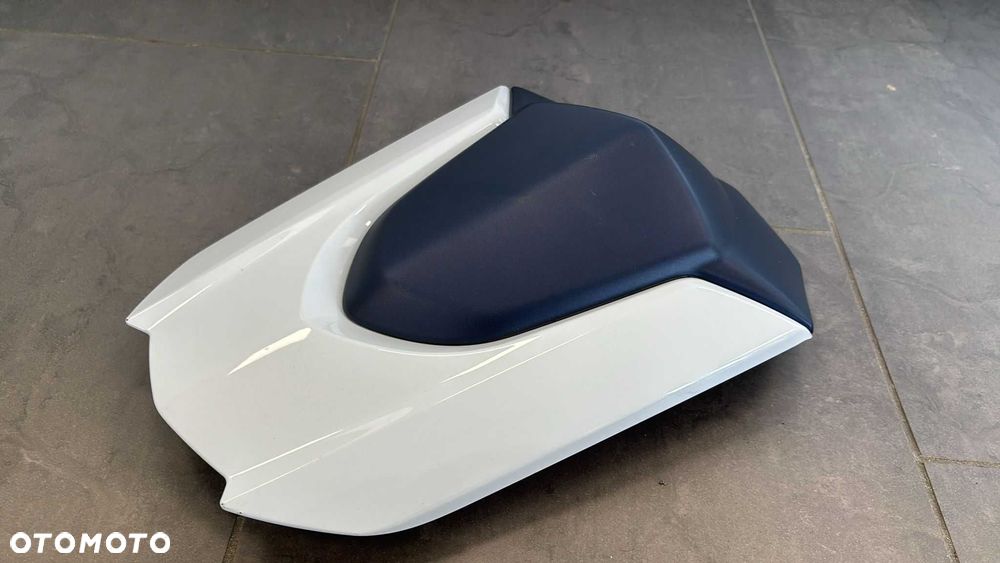 Nakładka Siedzenia Pasażera Suzuki GSX-R 1000. K9 - L1. 2009-11 [1724]