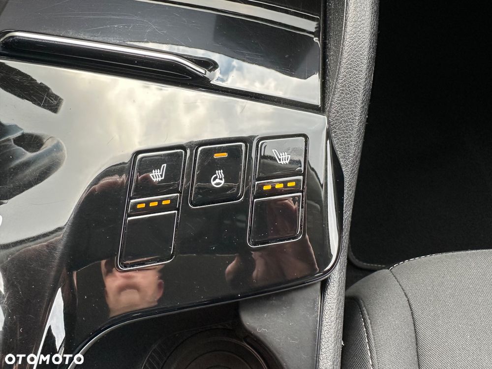 Kia Sportage 1.6 T-GDI 2WD Eco-Dynamics + (48V M-H) DCT Spirit - 34