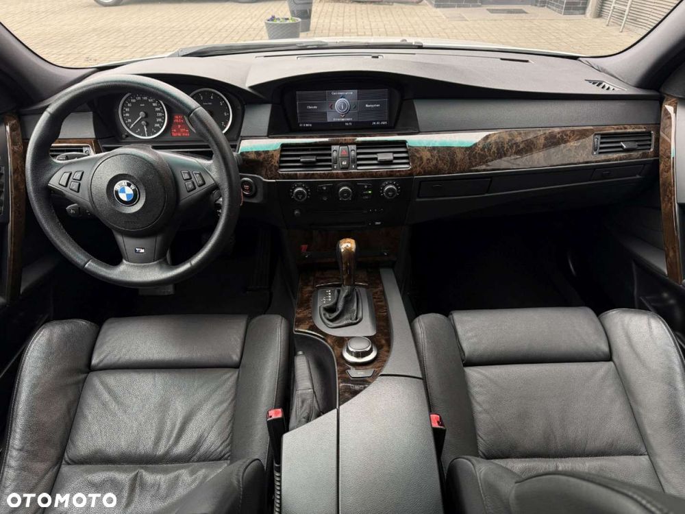BMW Seria 5 540i Edition Sport - 24