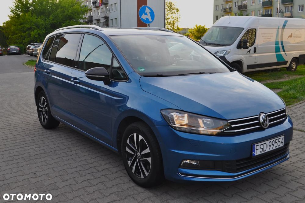 Volkswagen Touran 2.0 TDI SCR IQ.DRIVE - 3