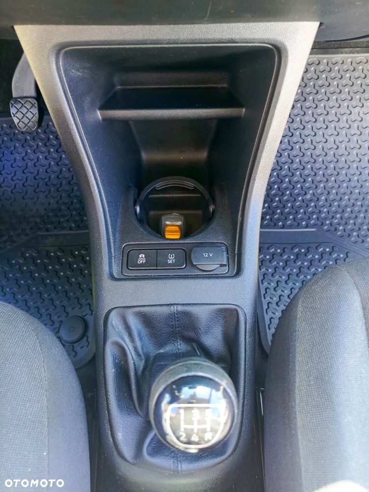 Volkswagen up! white style - 11