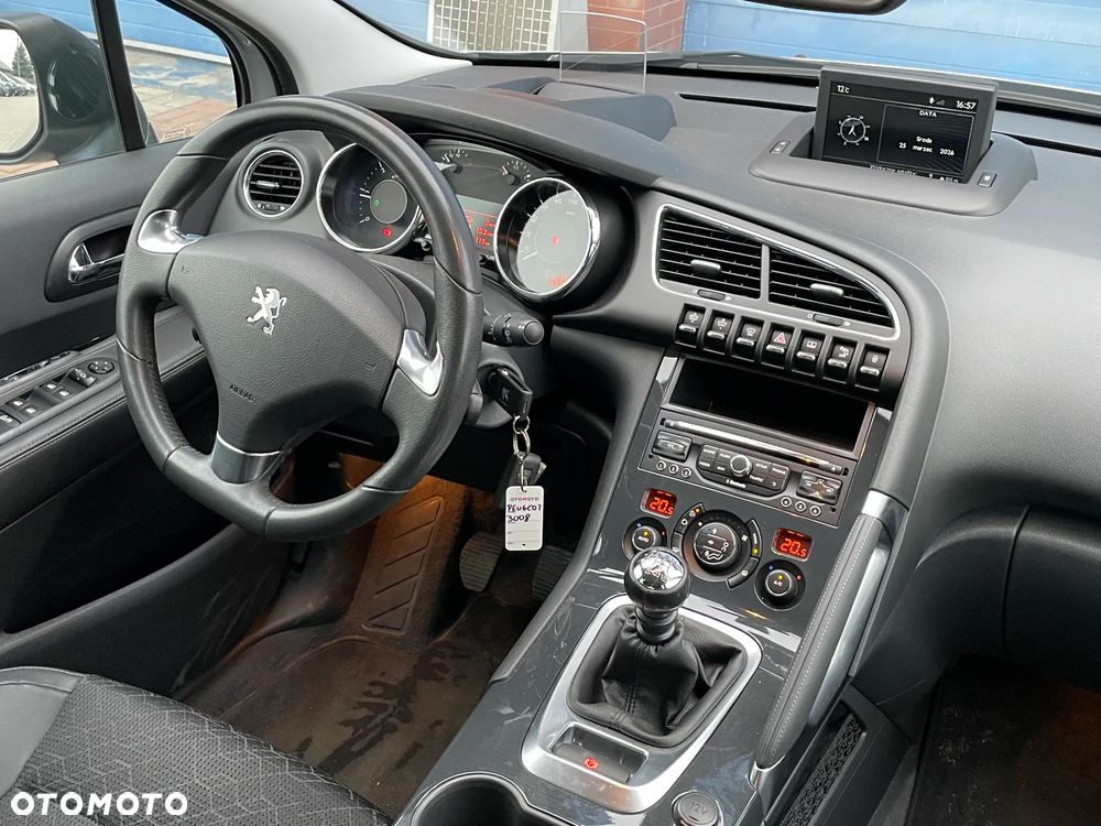 Peugeot 3008 HDi FAP 150 Platinum - 8