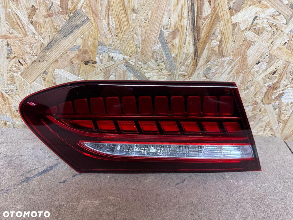 LAMPA TYŁ LEWA W KLAPĘ LED MERCEDES BENZ A238 W238 E COUPÉ A2389063501 - 9