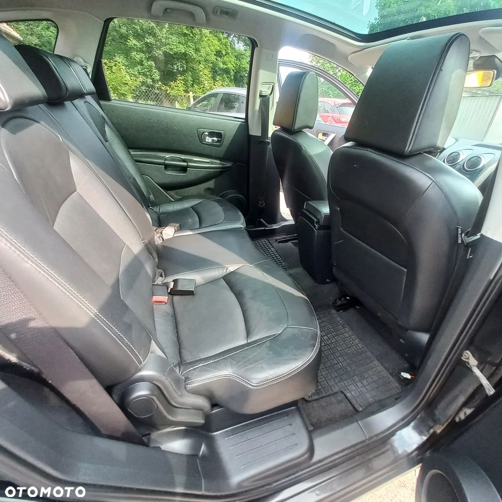 Nissan Qashqai+2 - 11