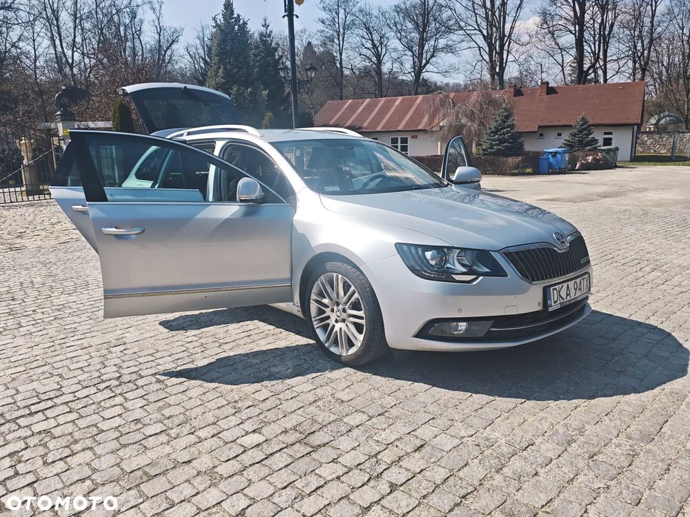 Skoda Superb 1.6 TDI Elegance Greenline - 6