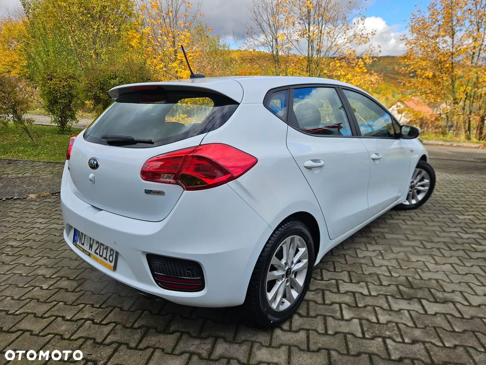 Kia Ceed 1.0 T-GDI L Business Line - 36