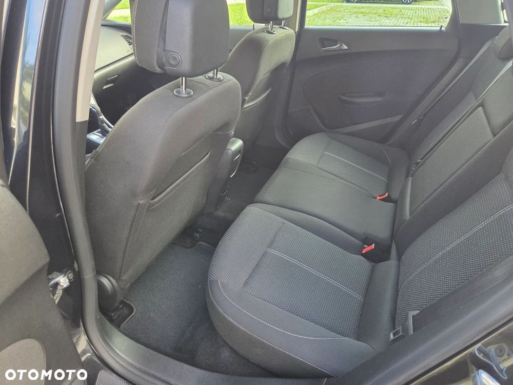 Opel Astra 1.4 Turbo Automatik - 9