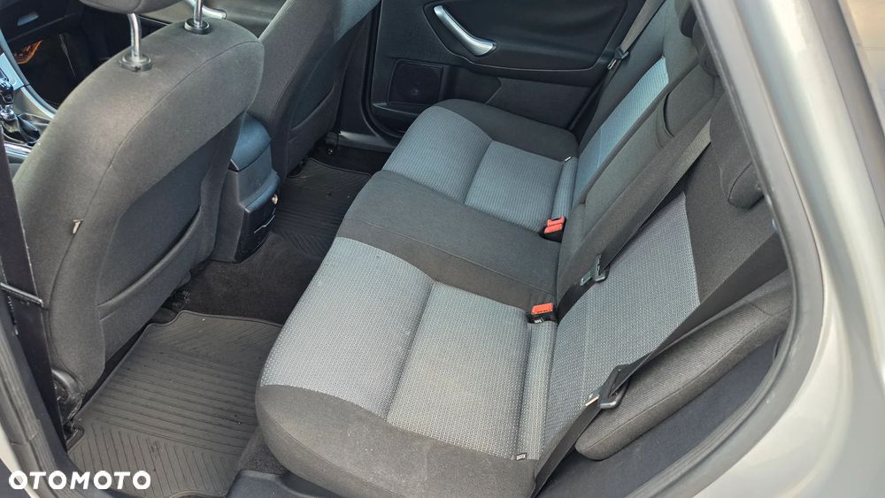 Ford Mondeo - 10