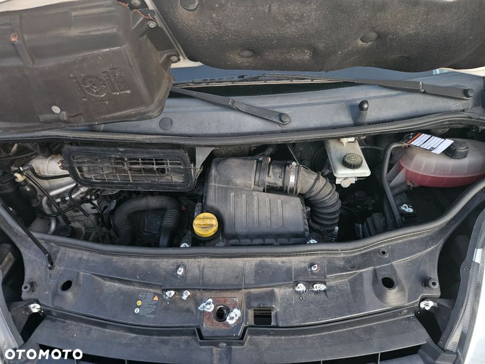 Renault TRAFIC - 22