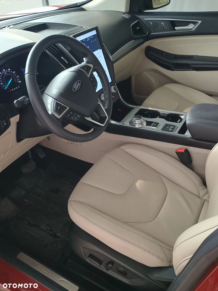 Ford Edge - 10