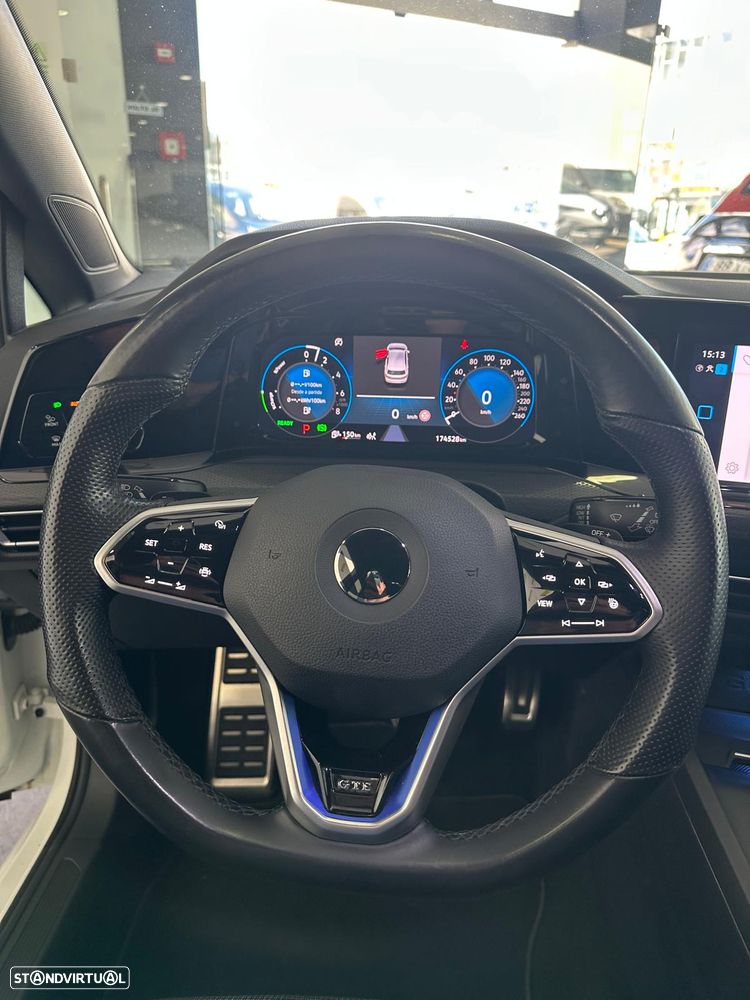 VW Golf 1.4 GTE Plug-In-Hybrid DSG - 13