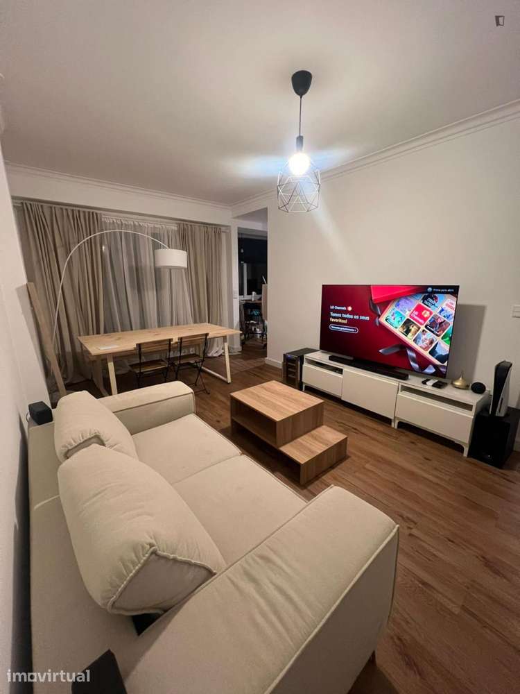 Quarto - localizado em Lisbon - Grande imagem: 4/11