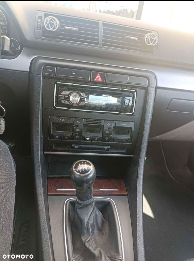 Audi A4 Limousine 2 - 2
